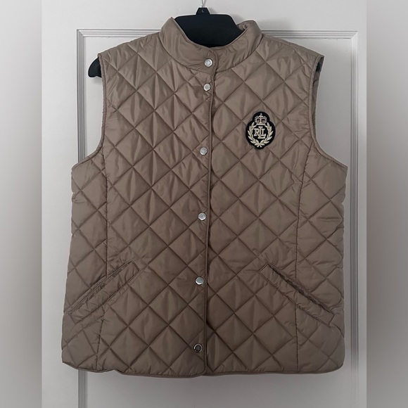 Lauren Ralph Lauren Jackets & Blazers - LAUREN RALPH LAUREN Women's Crested Quilted Vest Solid Birch Tan Gold - Size L